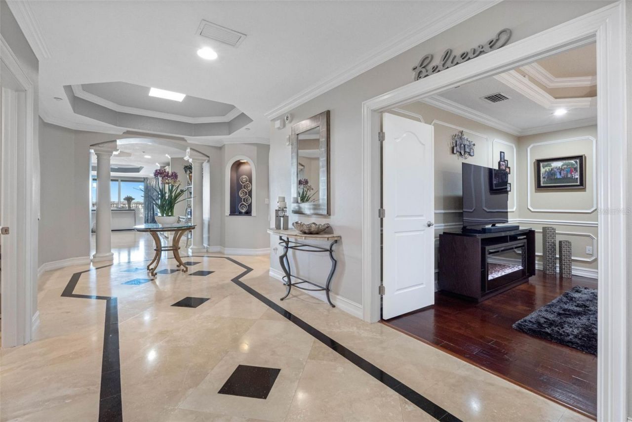 17717 Gulf Boulevard, Unit 702, Redington Shores, FL 33708 Photo