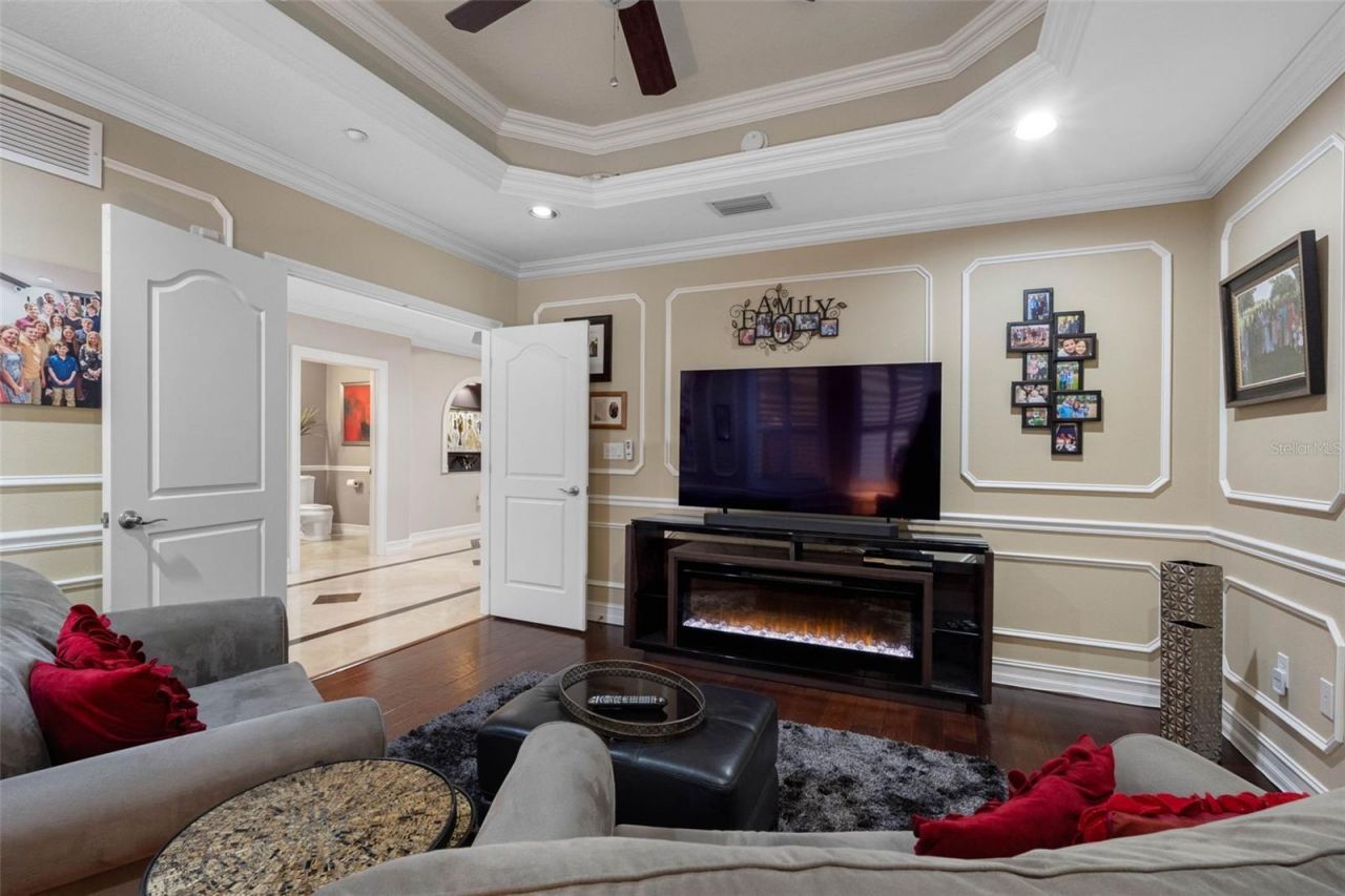 17717 Gulf Boulevard, Unit 702, Redington Shores, FL 33708 Photo