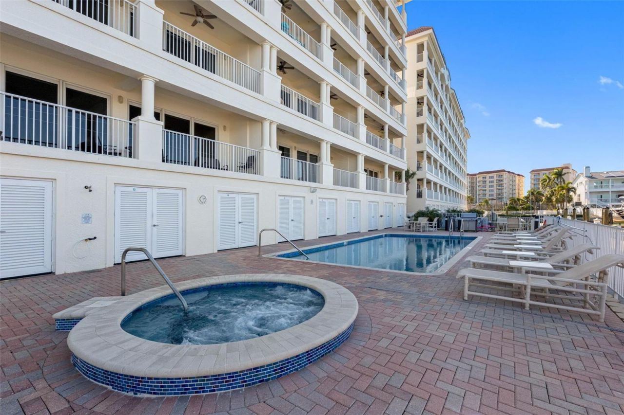 17717 Gulf Boulevard, Unit 702, Redington Shores, FL 33708 Photo