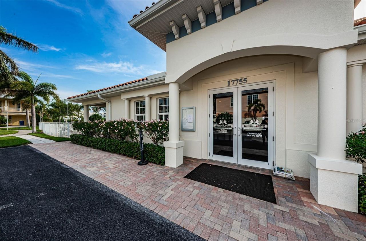 17717 Gulf Boulevard, Unit 702, Redington Shores, FL 33708 Photo