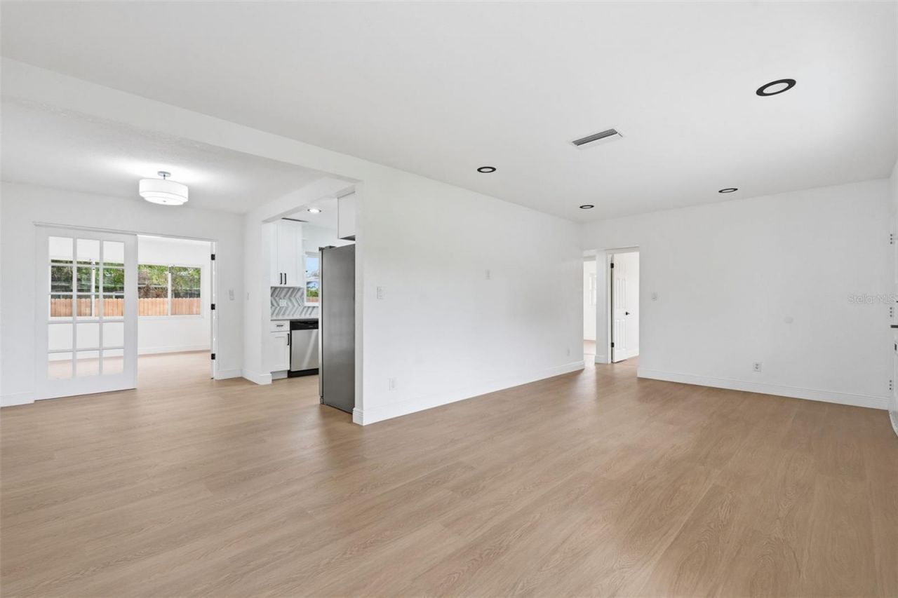 5347 30th Avenue N, Saint Petersburg, FL 33710 Photo