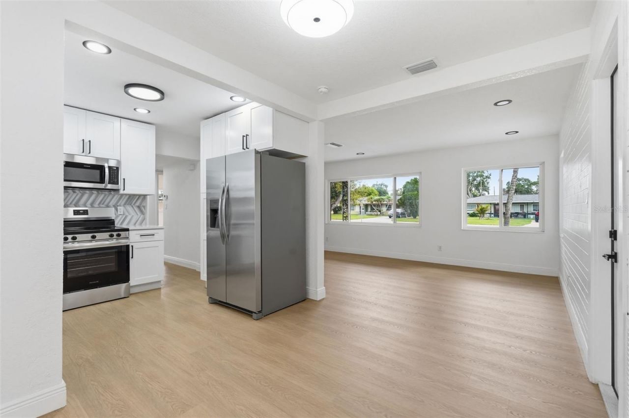 5347 30th Avenue N, Saint Petersburg, FL 33710 Photo