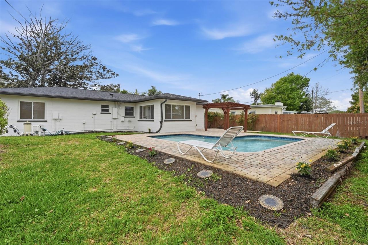 5347 30th Avenue N, Saint Petersburg, FL 33710 Photo