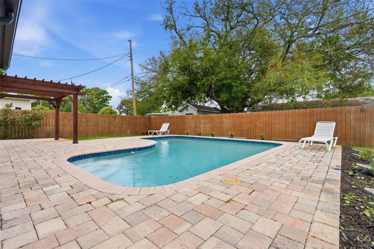 5347 30th Avenue N, Saint Petersburg, FL 33710 Photo