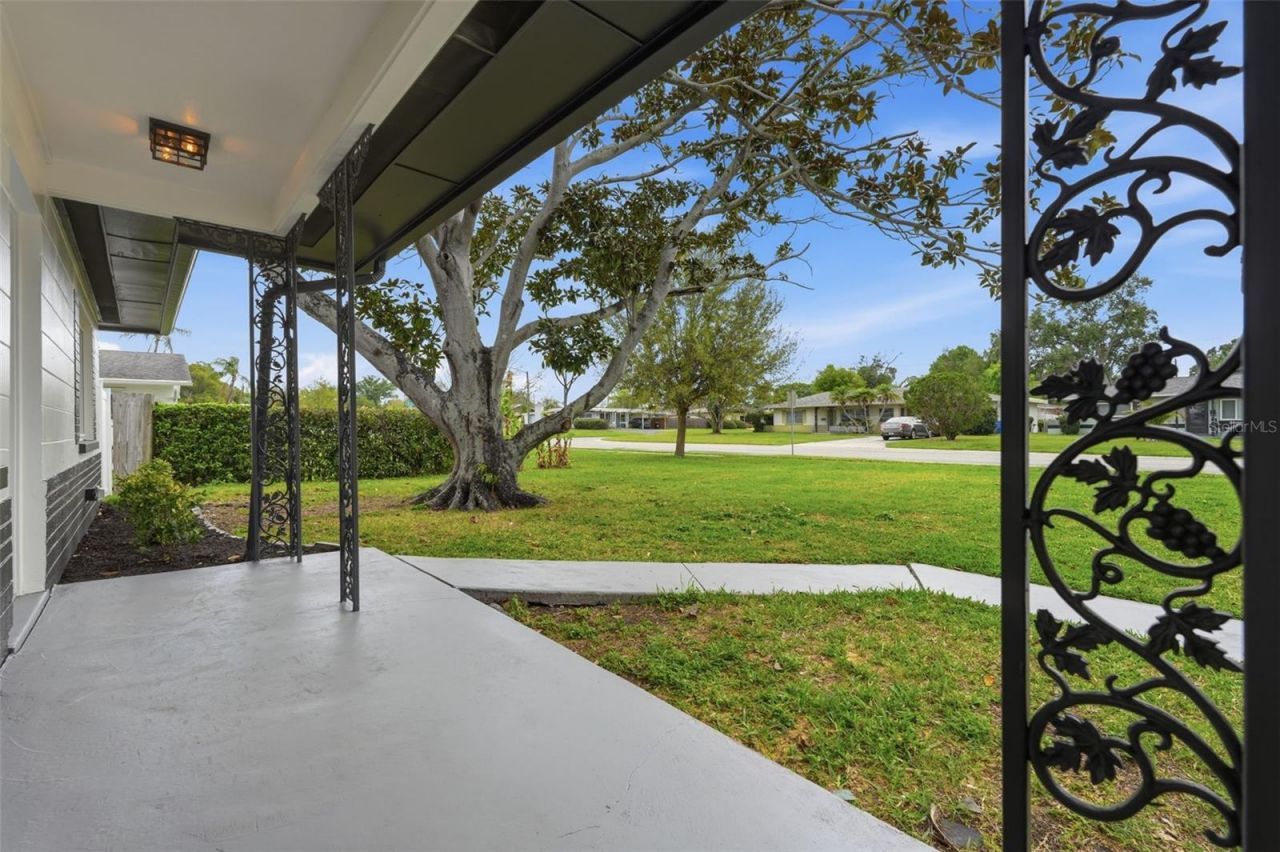 5347 30th Avenue N, Saint Petersburg, FL 33710 Photo