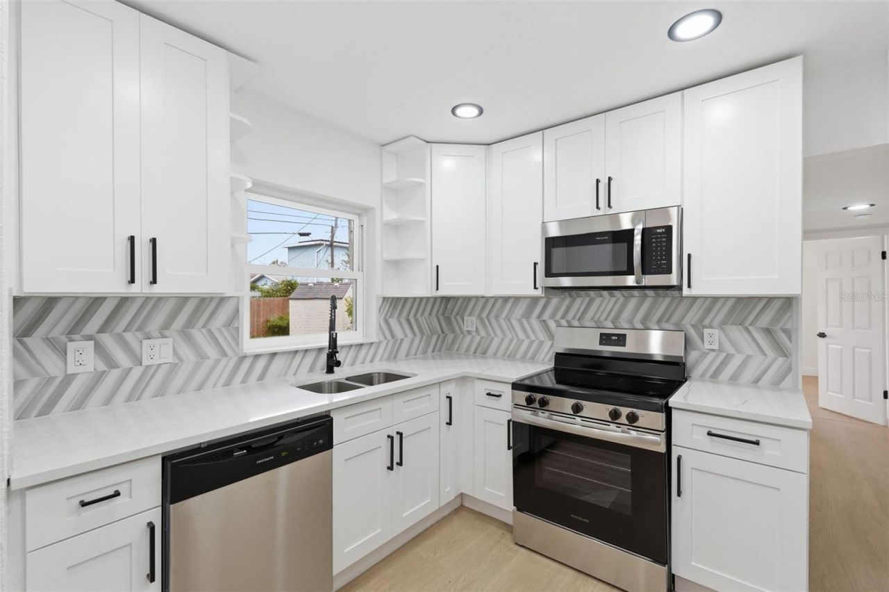 5347 30th Avenue N, Saint Petersburg, FL 33710 Photo