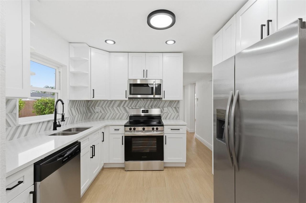 5347 30th Avenue N, Saint Petersburg, FL 33710 Photo