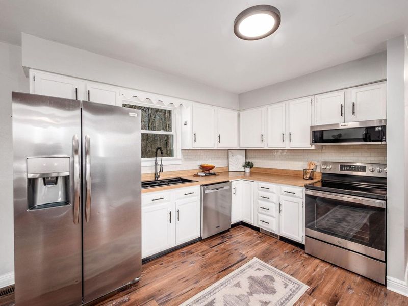 102 Warwood Drive, Granville, OH 43023 Photo 14