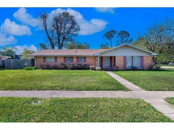301 Wayne Drive , Shreveport, LA 71105