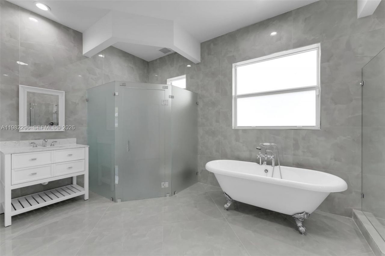 19855 SW 134 Ct , Unincorporated Dade County, FL 33177 Photo