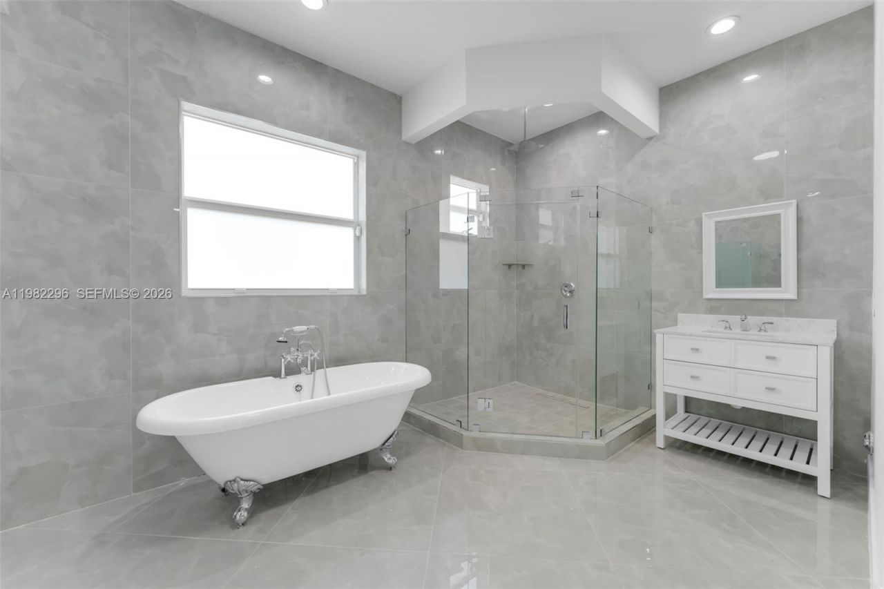 19855 SW 134 Ct , Unincorporated Dade County, FL 33177 Photo