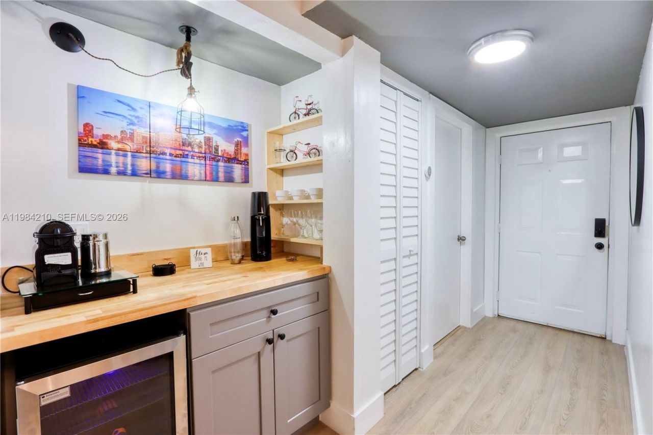 201 NW 7th St , Unit 307, Miami, FL 33136 Photo