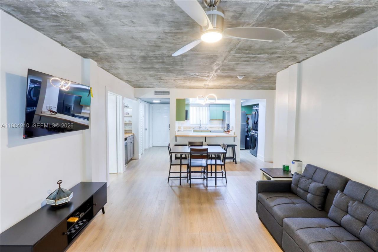 201 NW 7th St , Unit 307, Miami, FL 33136 Photo