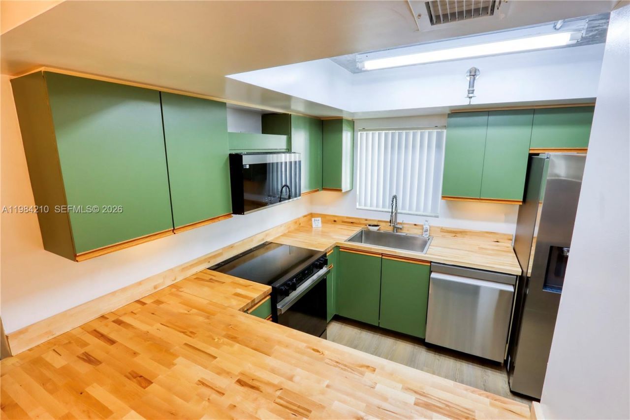 201 NW 7th St , Unit 307, Miami, FL 33136 Photo