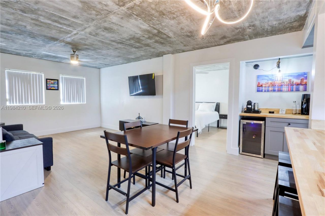 201 NW 7th St , Unit 307, Miami, FL 33136 Photo