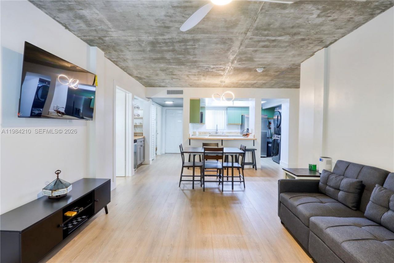 201 NW 7th St , Unit 307, Miami, FL 33136 Photo