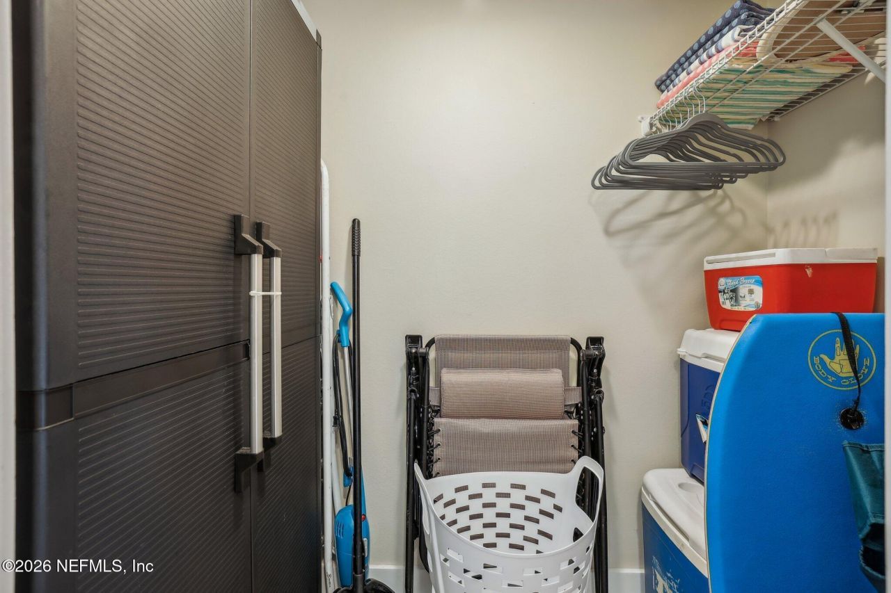 413 1st Street S, Unit 303, Jacksonville Beach, FL 32250 Photo
