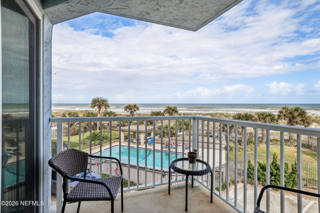 413 1st Street S, Unit 303, Jacksonville Beach, FL 32250 Photo