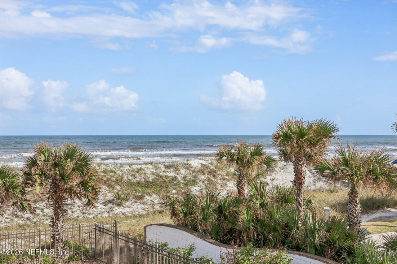 413 1st Street S, Unit 303, Jacksonville Beach, FL 32250 Photo