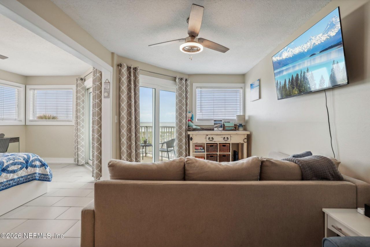 413 1st Street S, Unit 303, Jacksonville Beach, FL 32250 Photo