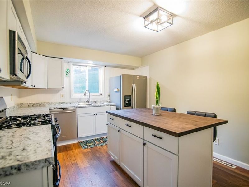 1808 29th Street, Vienna, WV 26105 Photo 6