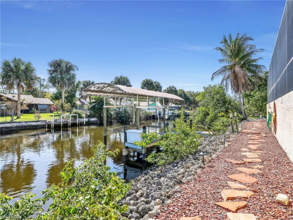 5381 Harborage Dr, Fort Myers, FL 33908 Photo