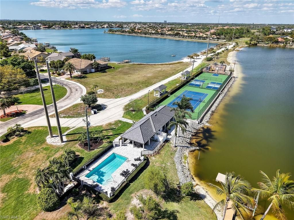 5381 Harborage Dr, Fort Myers, FL 33908 Photo