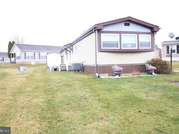 398 CLEAR CREEK COURT , NORTH WALES, PA 19454