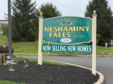 398 CLEAR CREEK COURT, NORTH WALES, PA 19454
