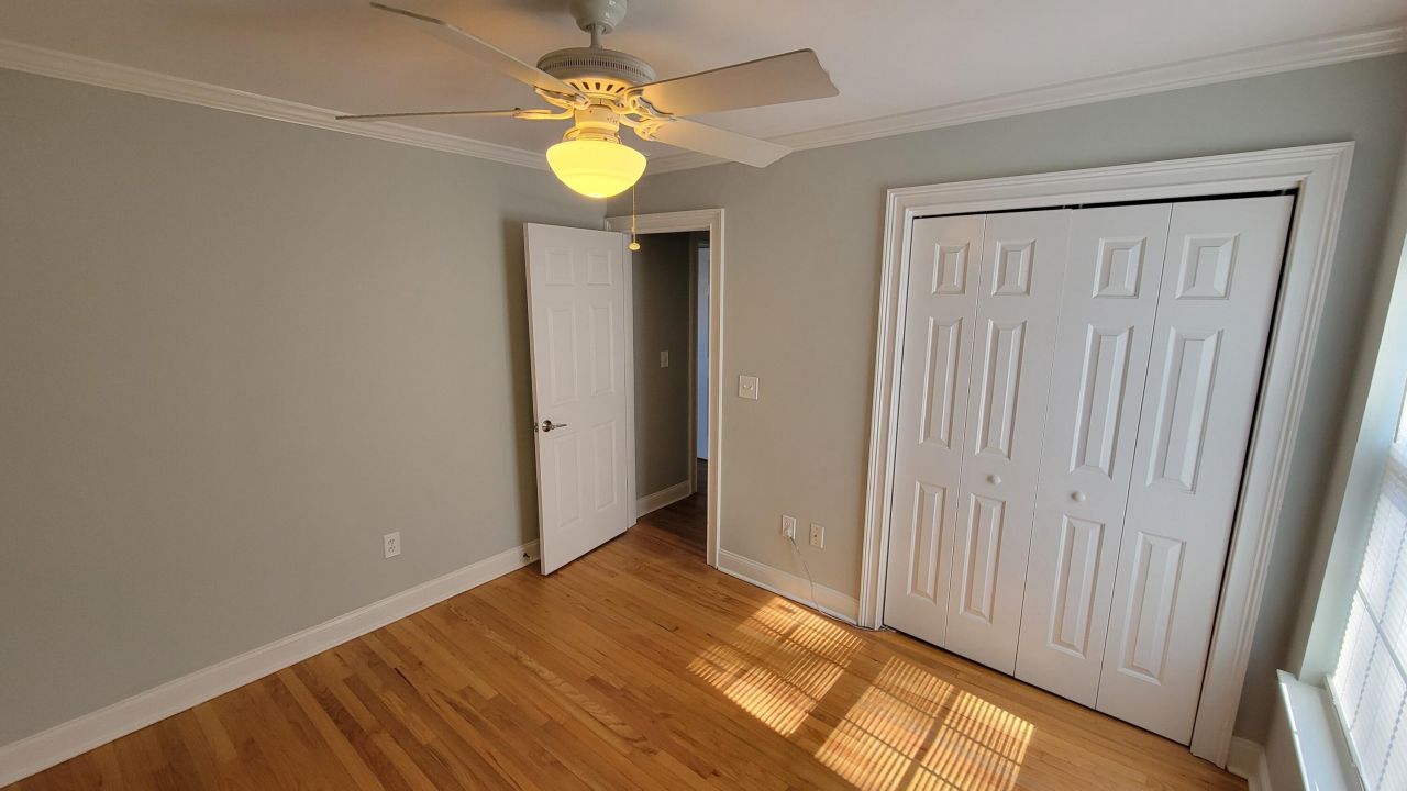 1333 Mapleton Avenue Photo 8