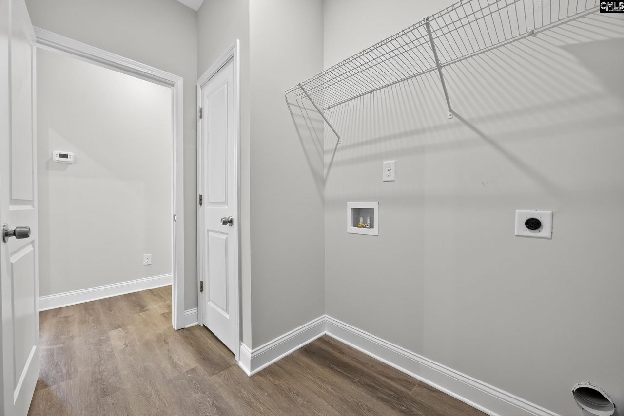 521 Romford Road Photo 31