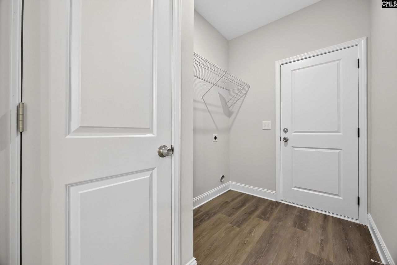 521 Romford Road Photo 32