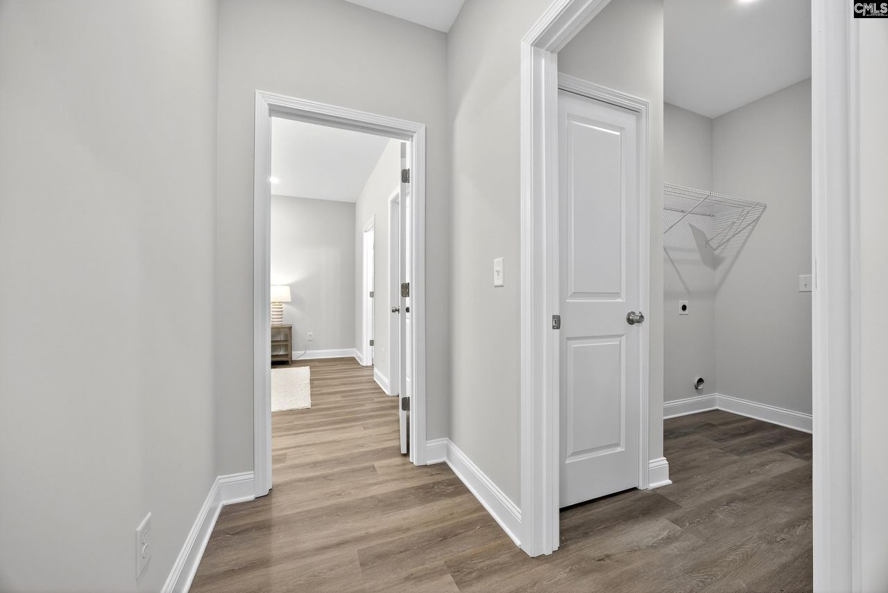 521 Romford Road Photo 33