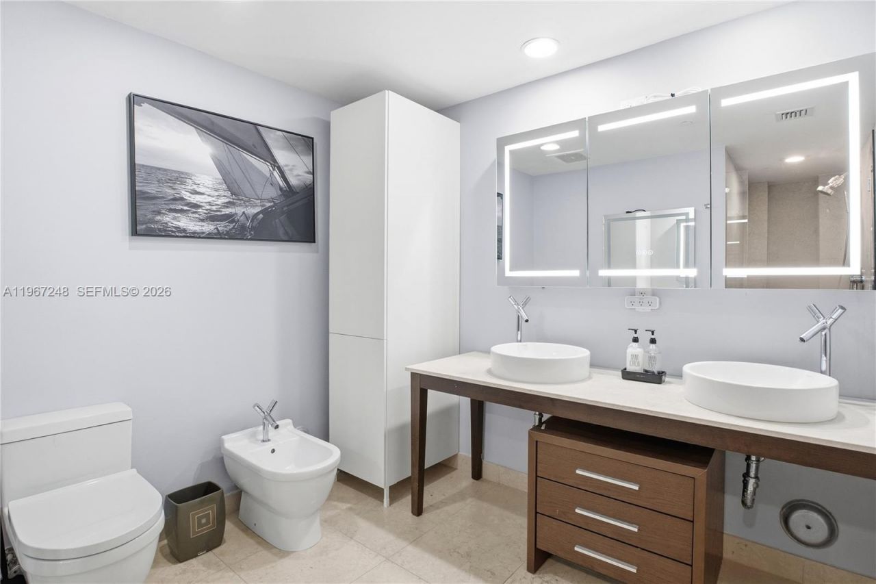 495 Brickell Ave, Unit 1608, Miami, FL 33131 Photo