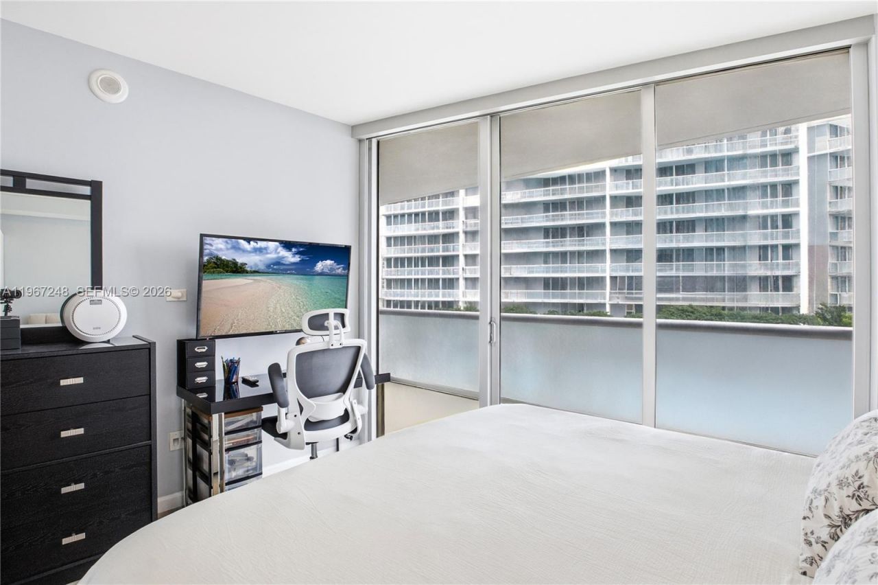 495 Brickell Ave, Unit 1608, Miami, FL 33131 Photo