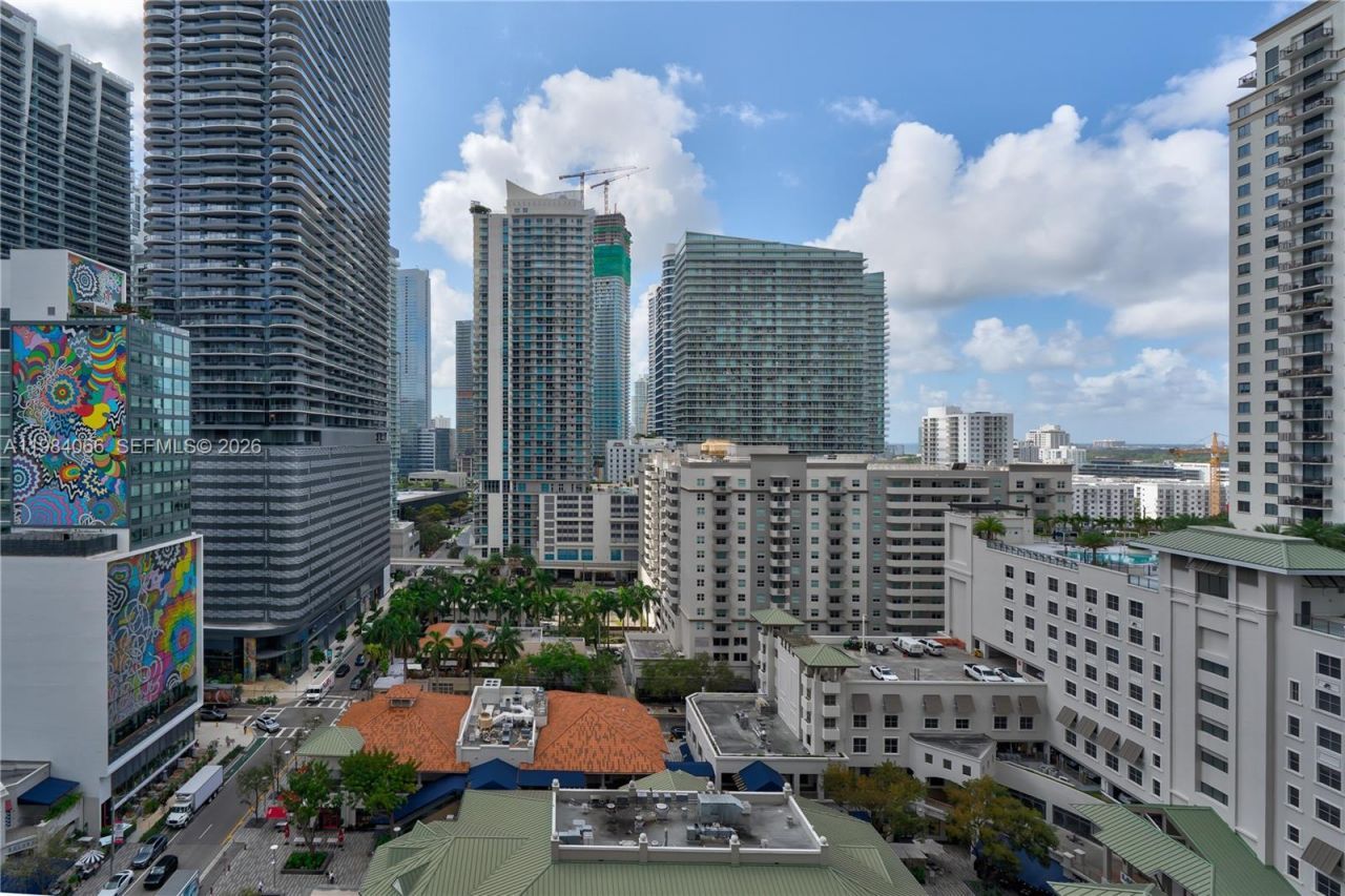 45 SW 9th St , Unit 1405, Miami, FL 33130 Photo