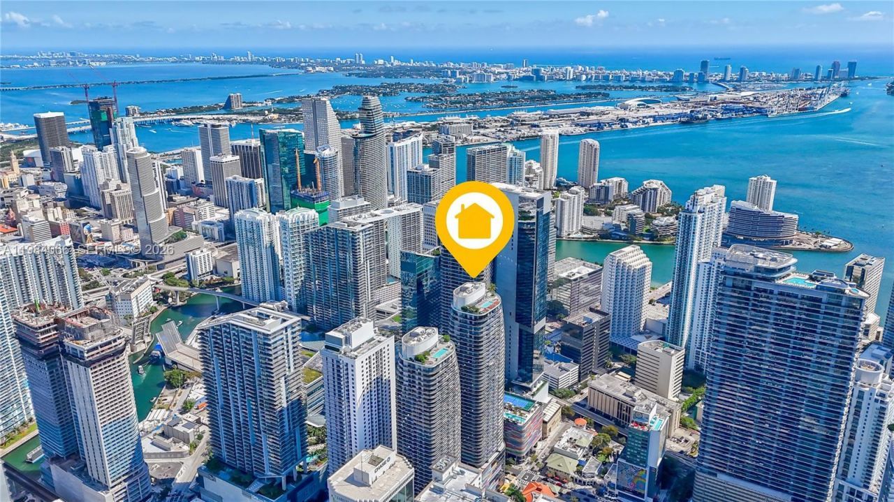 45 SW 9th St, Unit 1405, Miami, FL 33130 Photo
