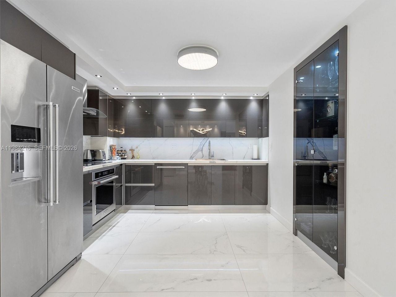 251 174th St , Unit 511, Sunny Isles Beach, FL 33160 Photo