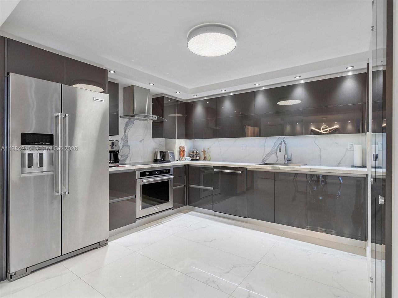 251 174th St , Unit 511, Sunny Isles Beach, FL 33160 Photo