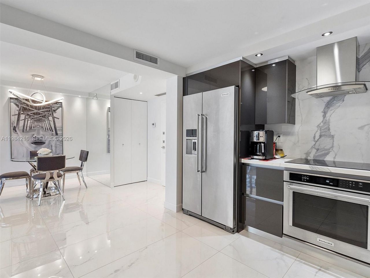 251 174th St , Unit 511, Sunny Isles Beach, FL 33160 Photo