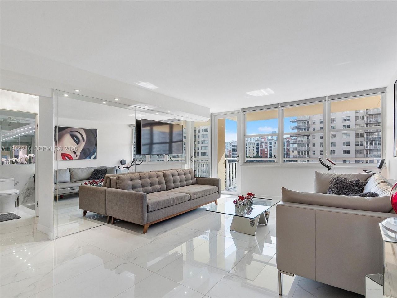 251 174th St , Unit 511, Sunny Isles Beach, FL 33160 Photo