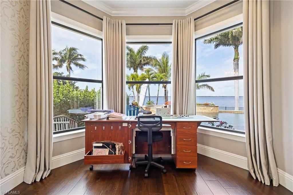 3944 W Riverside Dr, Fort Myers, FL 33901 Photo