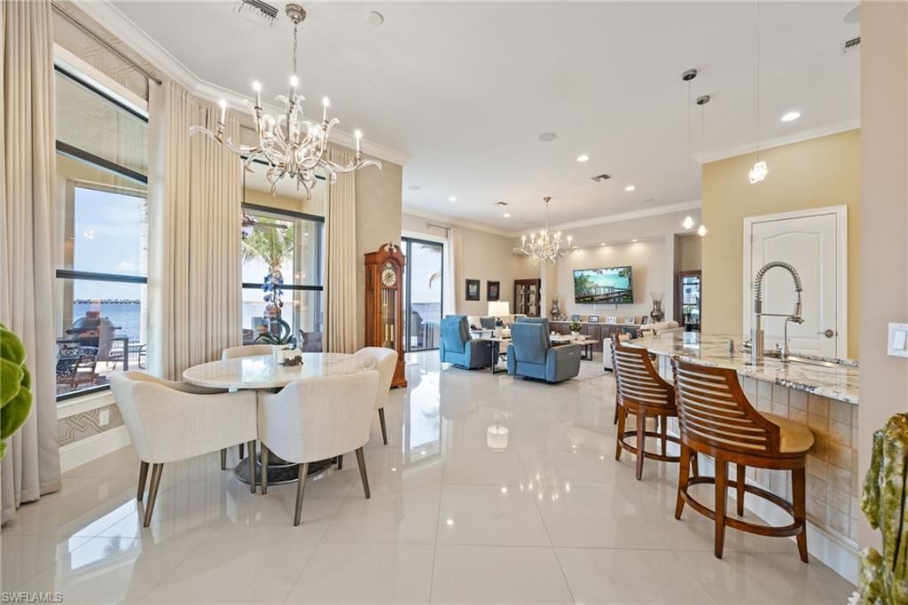 3944 W Riverside Dr, Fort Myers, FL 33901 Photo