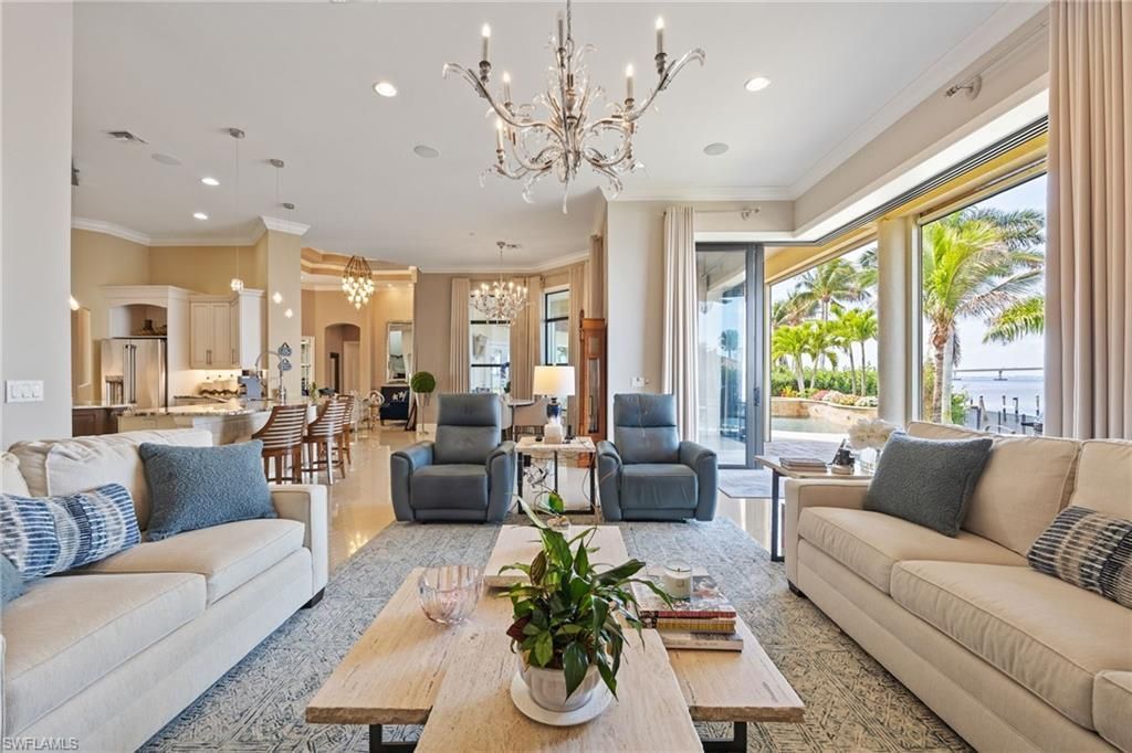 3944 W Riverside Dr, Fort Myers, FL 33901 Photo