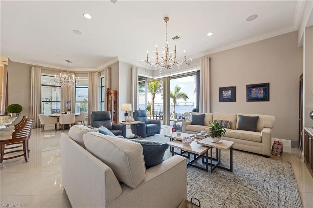 3944 W Riverside Dr, Fort Myers, FL 33901 Photo