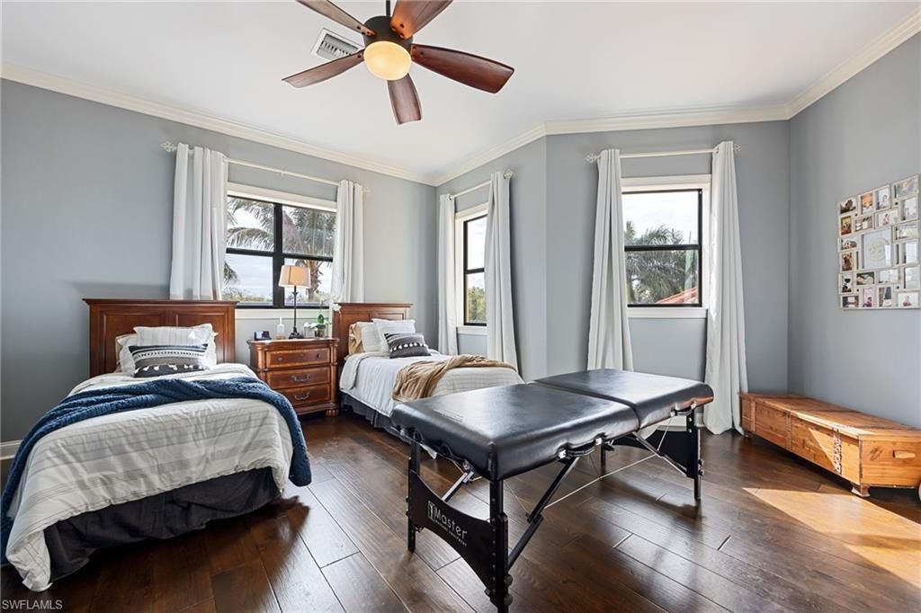 3944 W Riverside Dr, Fort Myers, FL 33901 Photo