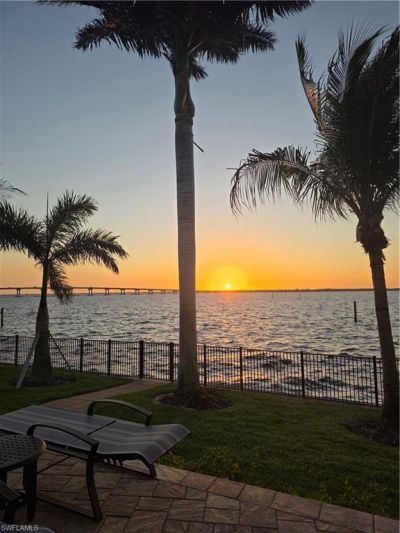 3944 W Riverside Dr, Fort Myers, FL 33901 Photo