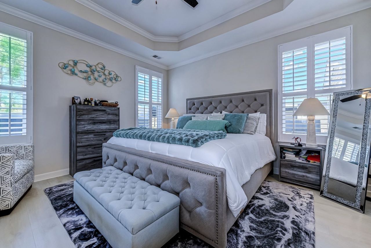 215 Goldenrod Circle Photo 13