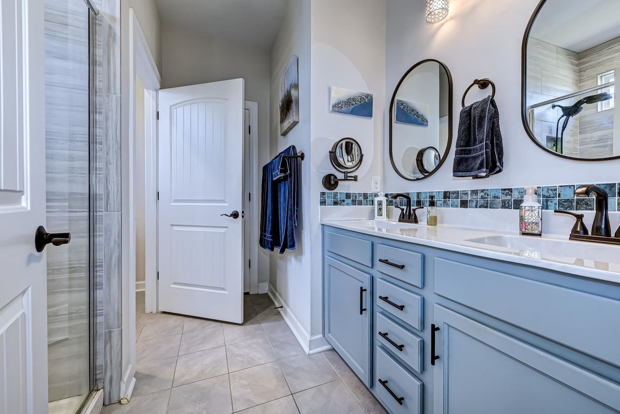 215 Goldenrod Circle Photo 14