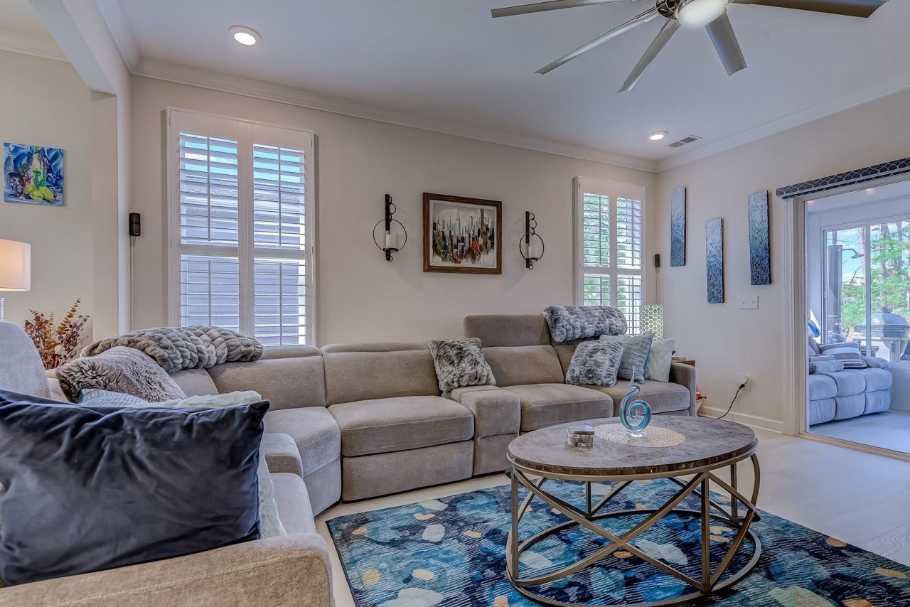 215 Goldenrod Circle Photo 18